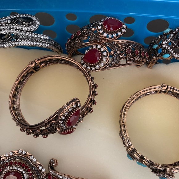 Bracelet - Picture 4 of 6